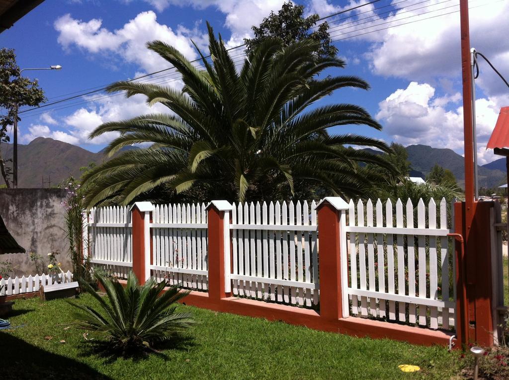 Albergue Turistico Boettger Oxapampa Exterior photo